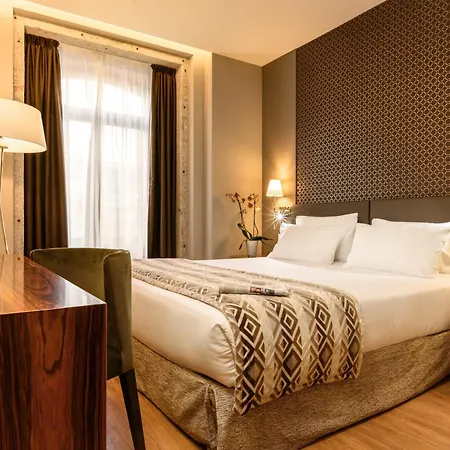 Dorma Almada 4*
