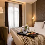 Dorma Almada 4*