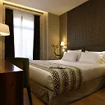 Dorma Almada 4*