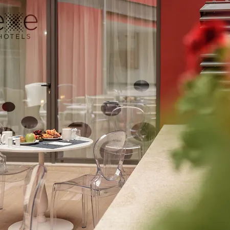 ホテル エクセ アルマダ ポルト