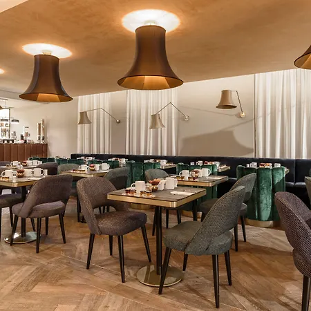 エクセ アルマダ ホテル ポルト